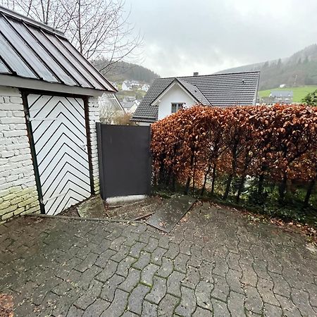 DAS Schmallenberger Ferienhaus - komfortabel - urig - traumhafte Lage Exterior foto